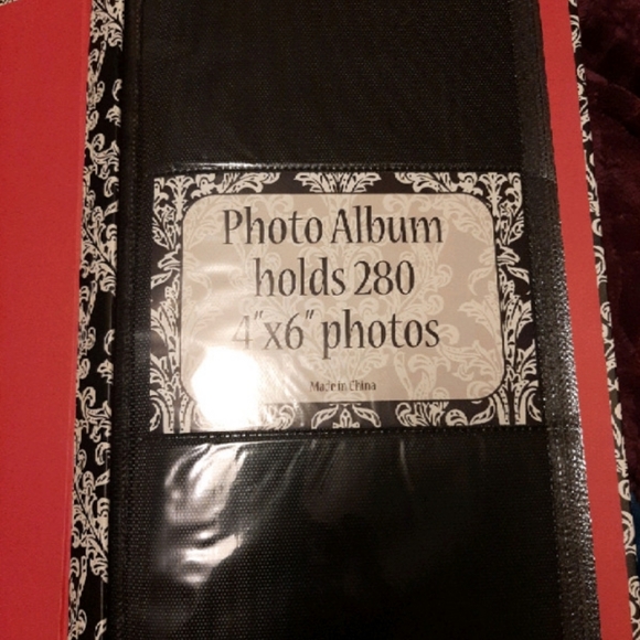 Damask Photo Album - Picture 2 of 3